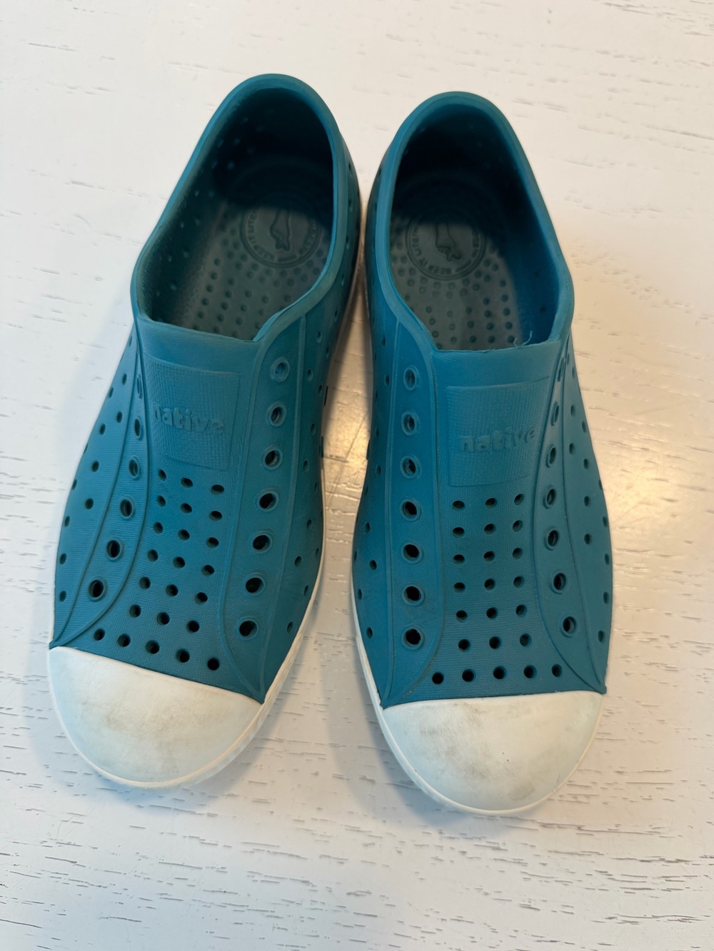 Native Jefferson Sugarlite Teal Slip-On Shoes with White Toe Caps, J2